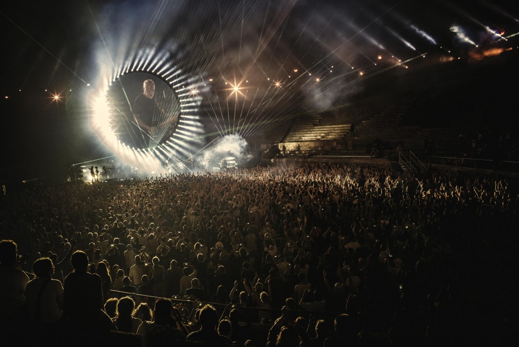 david-gilmour-live-at-pompeii-01